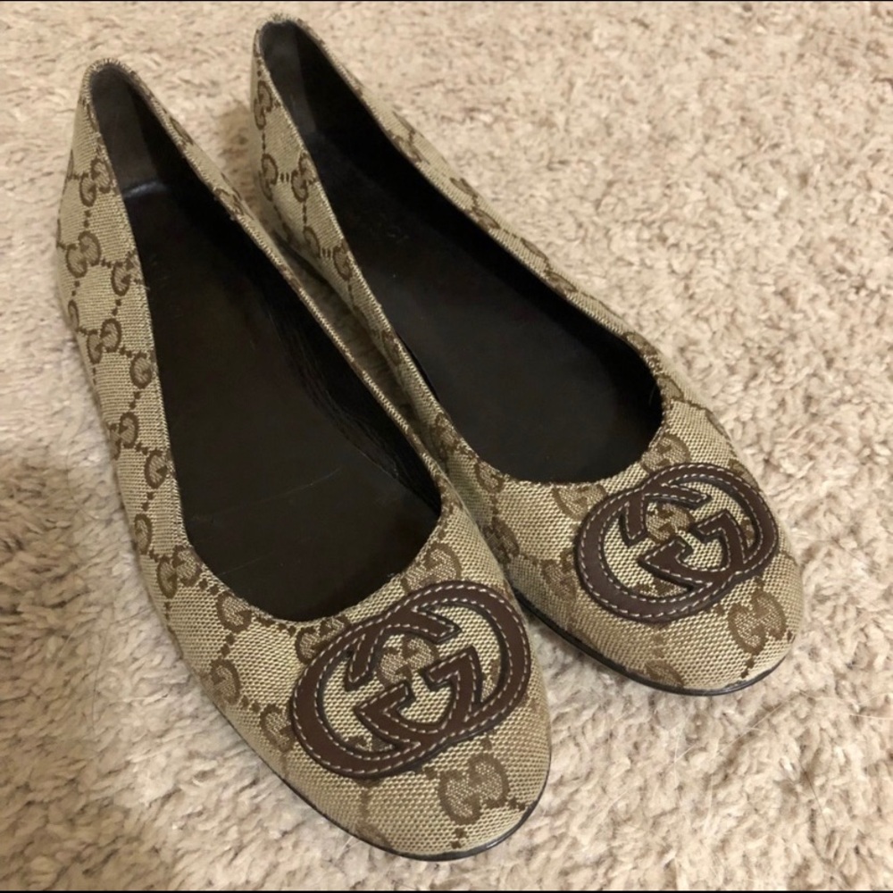 Gucci Beige and Brown Flats